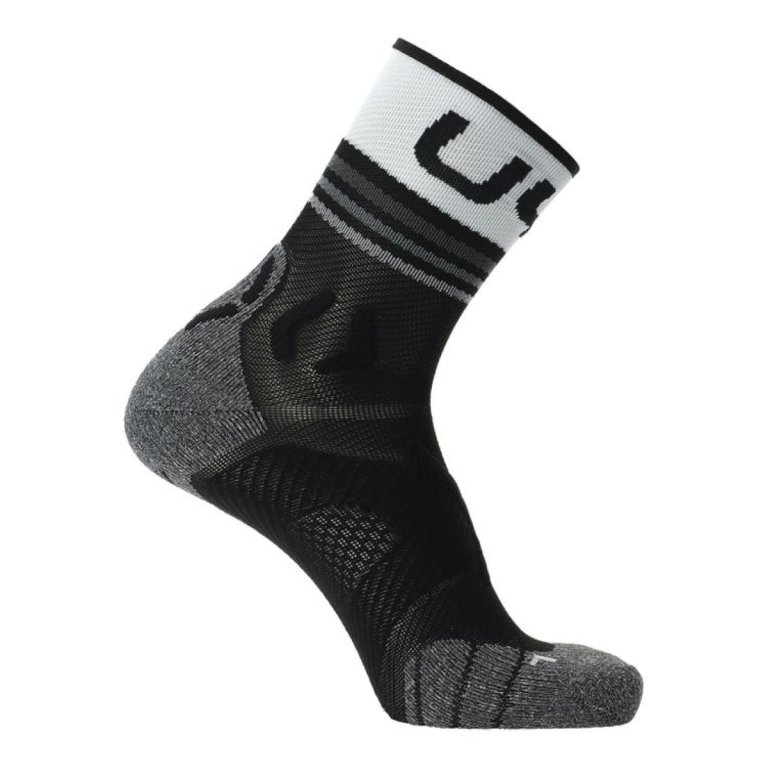 Шкарпетки UYN Runner's One Short Socks W - чорний/білий