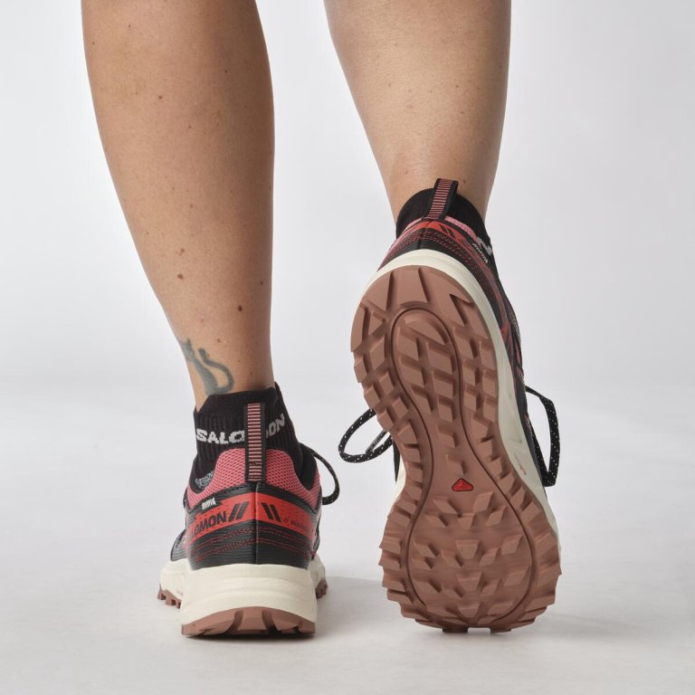Кросівки Salomon Wander W - чорні/рожеві