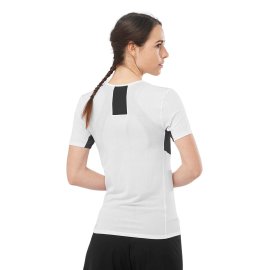 LC2127100_slabsensetee_white_run_w
