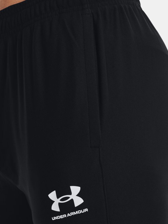 Спортивний костюм Under Armour Challenger M - чорна