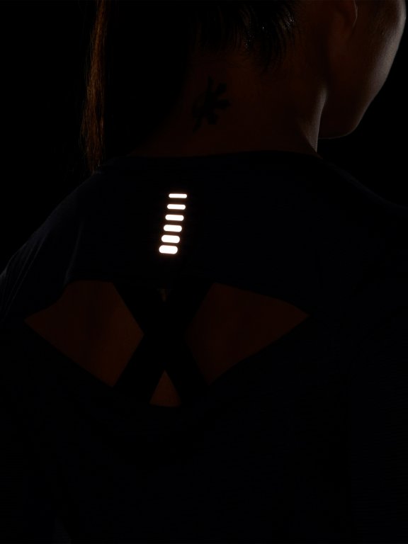 Футболка Under Armour UA Streaker Longsleeve W - чорна