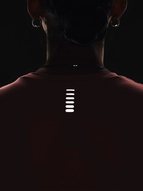 Футболка Under Armour UA Iso-Chill Laser Tee-PNK