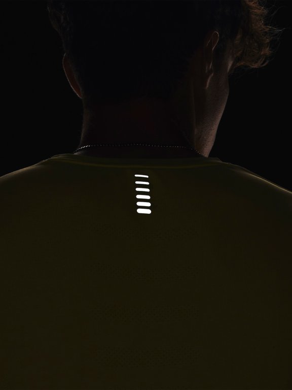 Футболка Under Armour UA Seamless Stride SS M - жовта