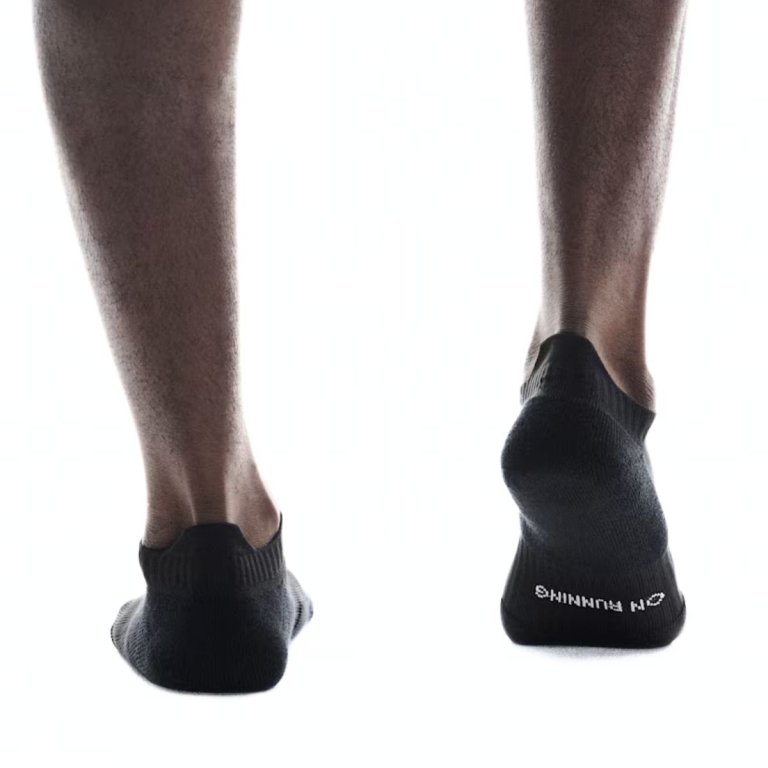 Шкарпетки ON Core Run Sock Low 2P - чорні