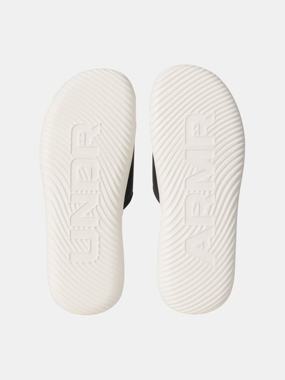 Капці Under Armour UA Ignite Pro 8 SL M - чорно/білі