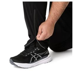 Штани Asics Core Woven Pant M - чорні
