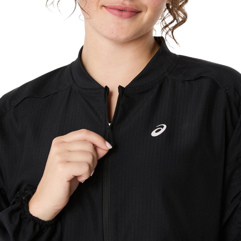 Куртка Asics Nagino Run Adjustable Jacket W - чорна
