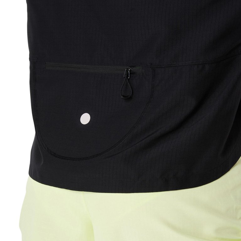 Куртка Asics Nagino Run Adjustable Jacket W - чорна