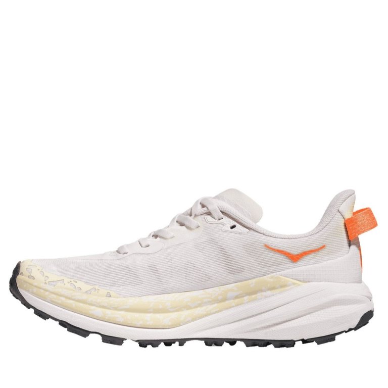 Кросівки Hoka Speedgoat 6 W - біло/помаранчеві
