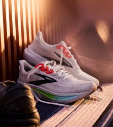 Кросівки Brooks Ghost 17 M - білі