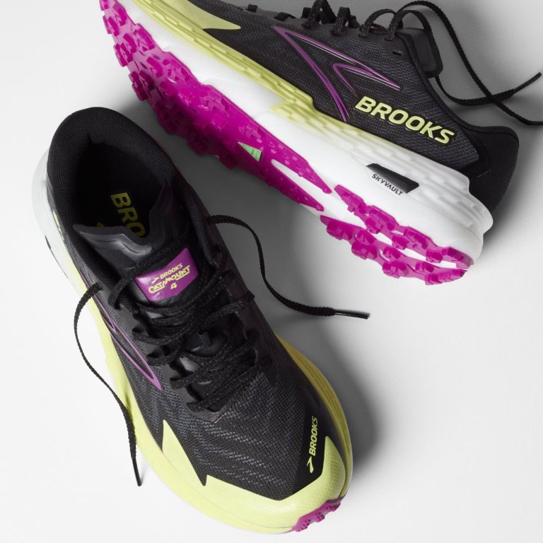 Кросівки Brooks Catamount 4 W - чорно/рожево/жовті