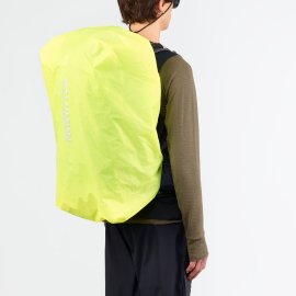 LC2710800_0_MOD_RAIN COVER MEDIUM-Safety Yellow.png.cq5dam.web.1200.1200