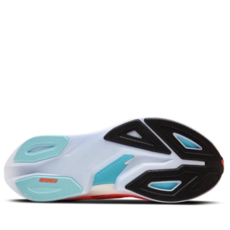 Кросівки Brooks Hyperion Max 3 M - помаранчеві