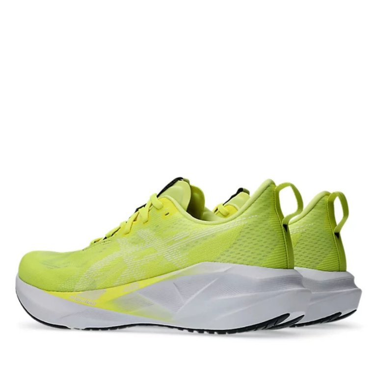 Кросівки Asics Novablast 5 M - жовті