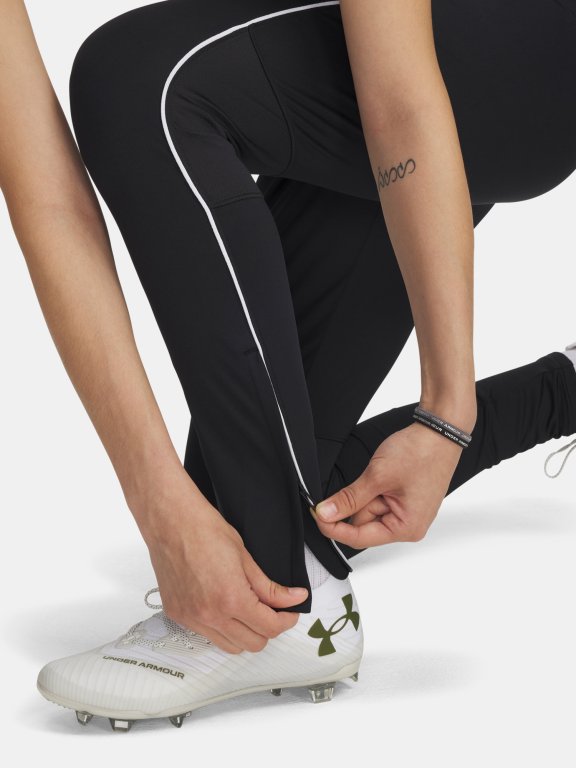 Штани Under Armour Challenger Wmn Black