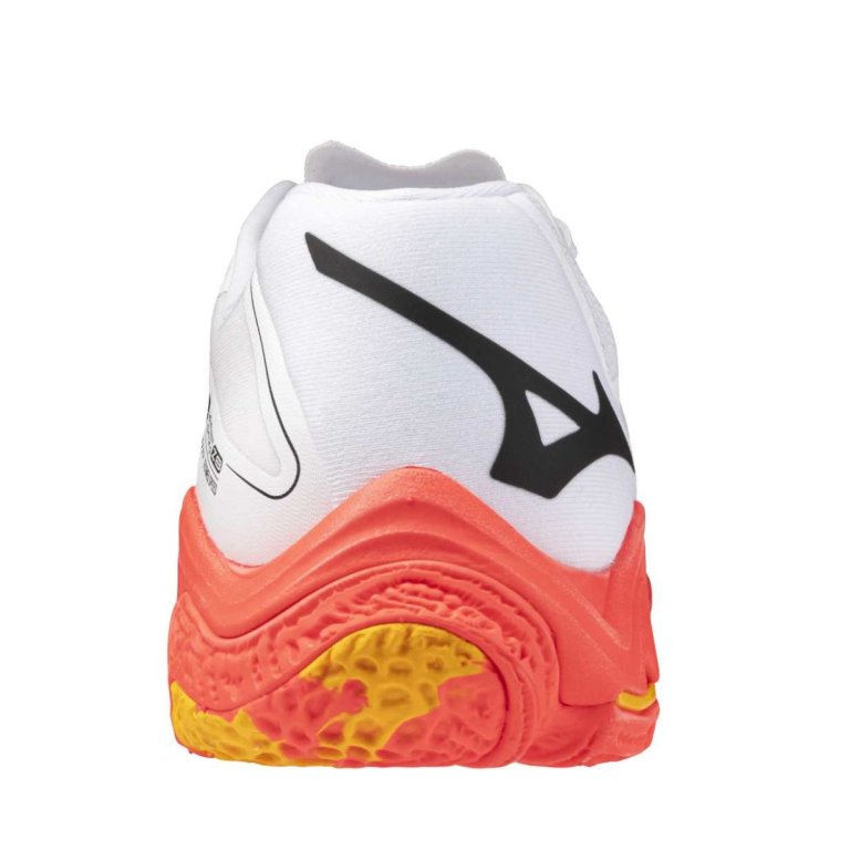 Кросівки Mizuno Wave Lightning Z8 - біло/помаранчеві