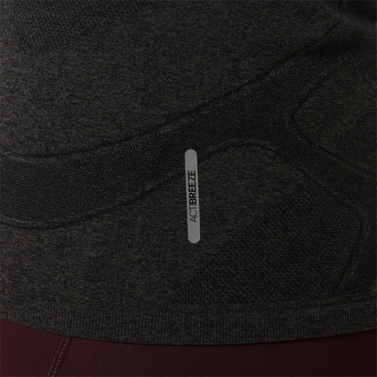 Футболка Asics Road Seamless LS Top W - чорна