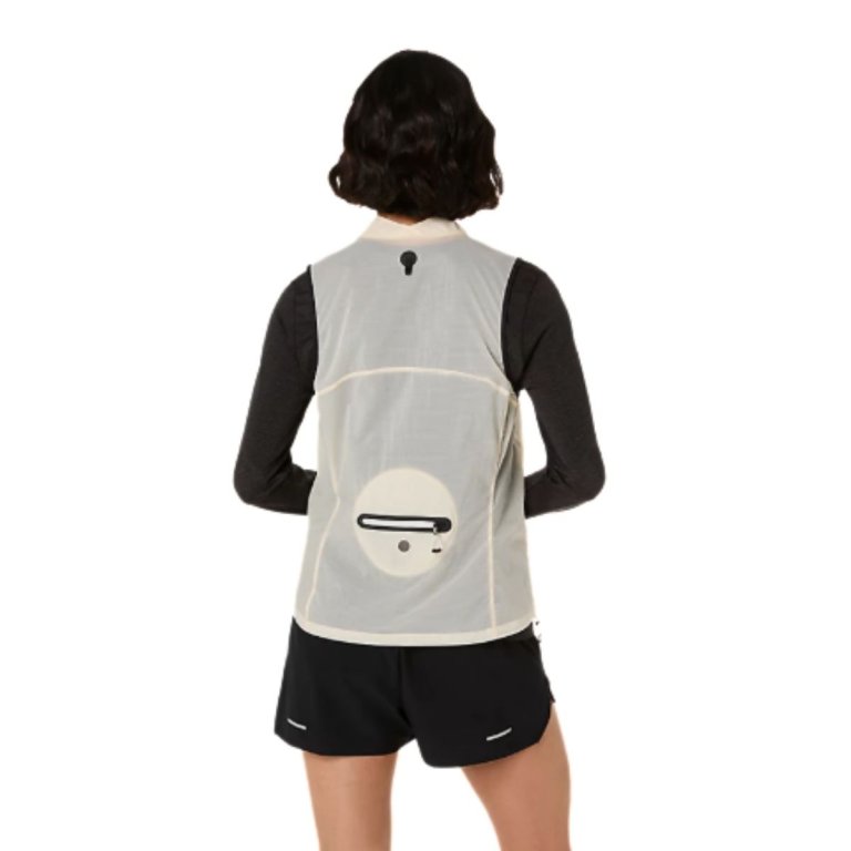 Жилет Asics Metarun Packable Gilet W - бежевий