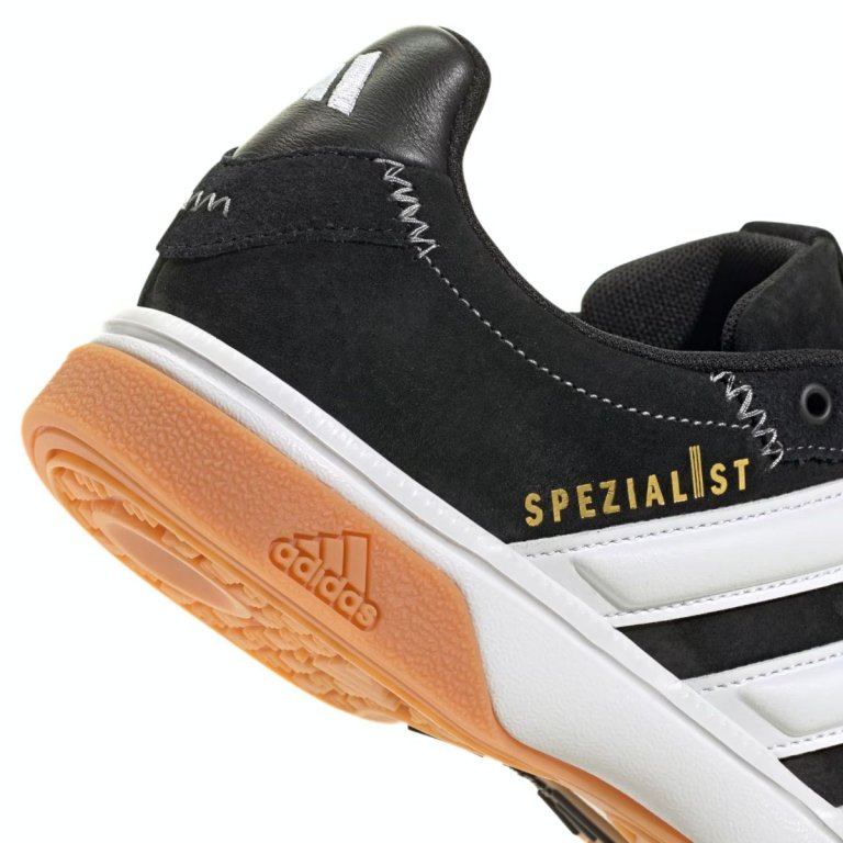 Кросівки Adidas Spezialist M - чорна/біла