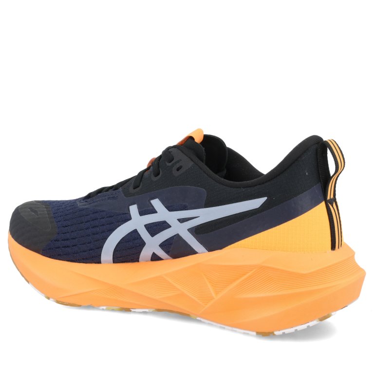 Кросівки Asics Novablast 5 Lite-Show M - чорні
