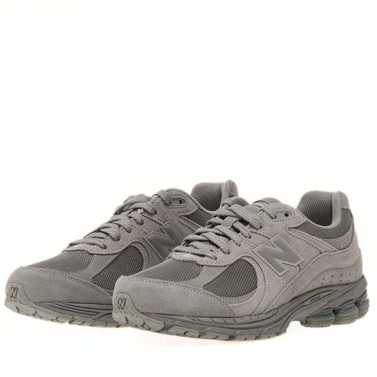 Кросівки New Balance 2002 року - сірі