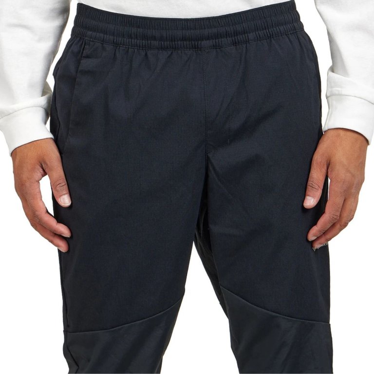Штани Columbia Tech™ Wind Pant M - чорні