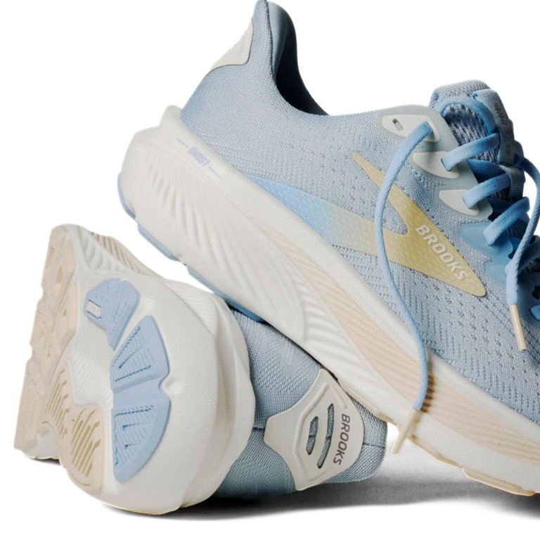 Кросівки Brooks Ghost 17 W - бежеві