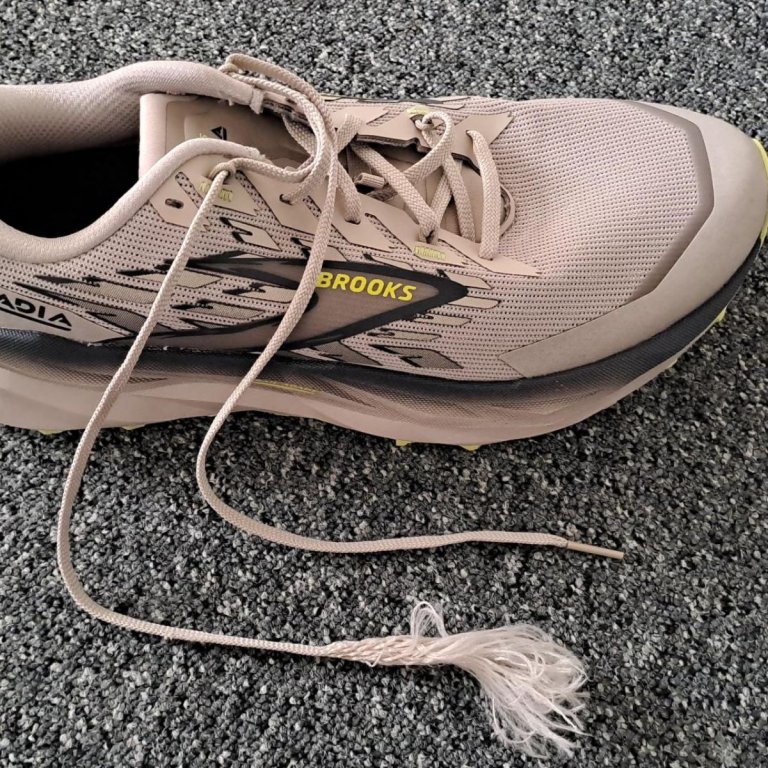 Obuv Brooks Cascadia 19 M - grey - test