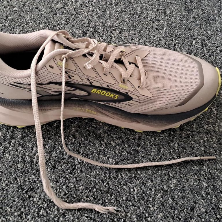 Obuv Brooks Cascadia 19 M - grey - test