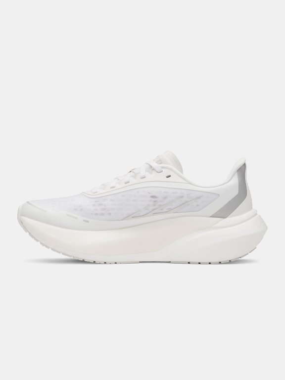 Кросівки Under Armour Velociti Distance Wmn white