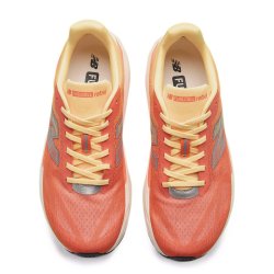 New Balance FuelCell Rebel v5 M - помаранчевий