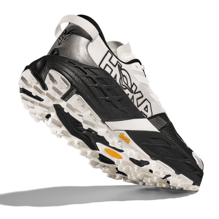 Кросівки Hoka Speedgoat 7 M - чорно/білі