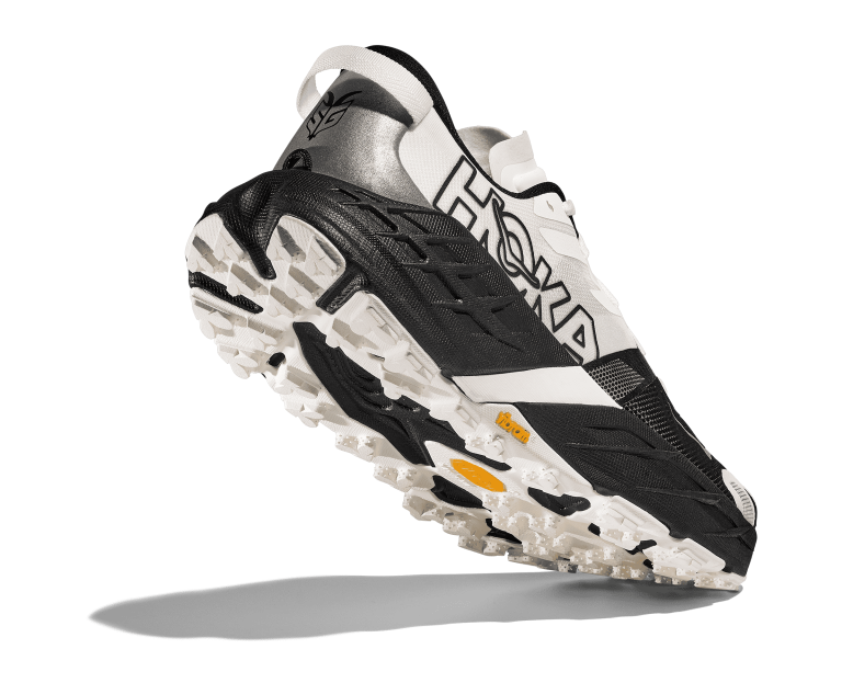 Кросівки Hoka Speedgoat 7 W - чорно/білі