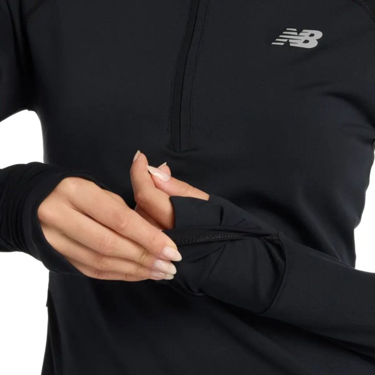 Світшот New Balance Harmony Half Zip W - чорна