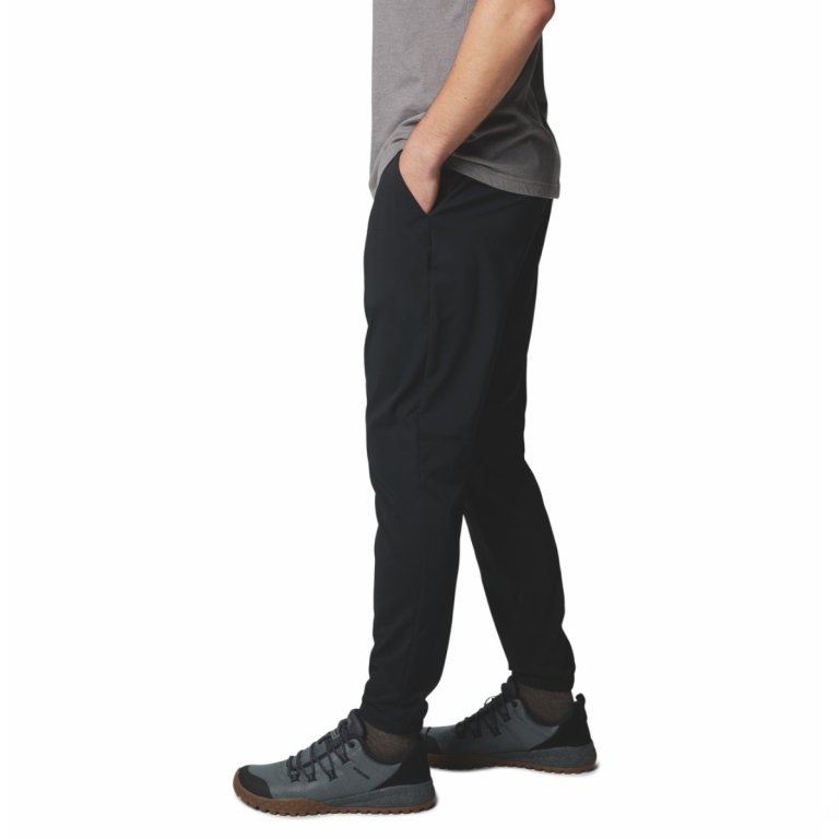 Штани Columbia Sage Peak™ Tapered Chino Pant M - чорні (стандартна довжина)