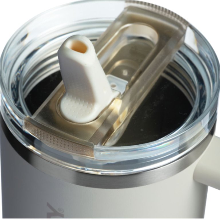 Термочашка Stanley Quencher ProTour Flip Straw Tumbler 1180 ml - бежева