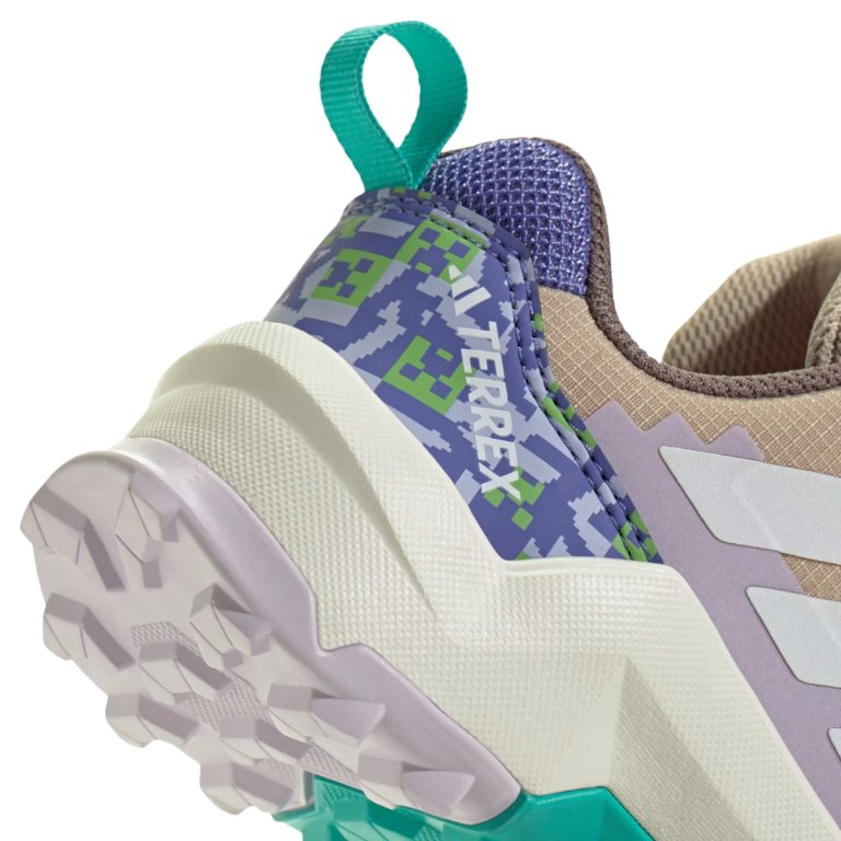 Взуття Adidas Terrex AX4 Minecraft J - бежево/синє