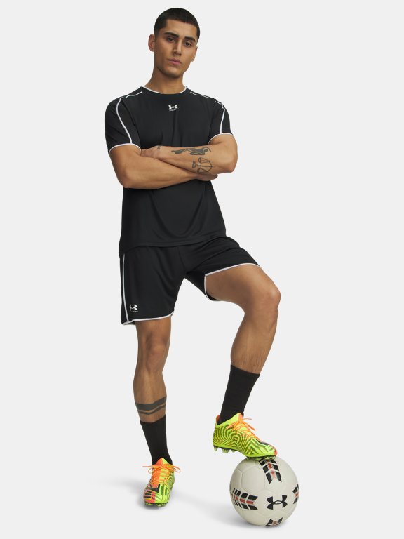 Шорти Under Armour Challenger Train Short Man Black