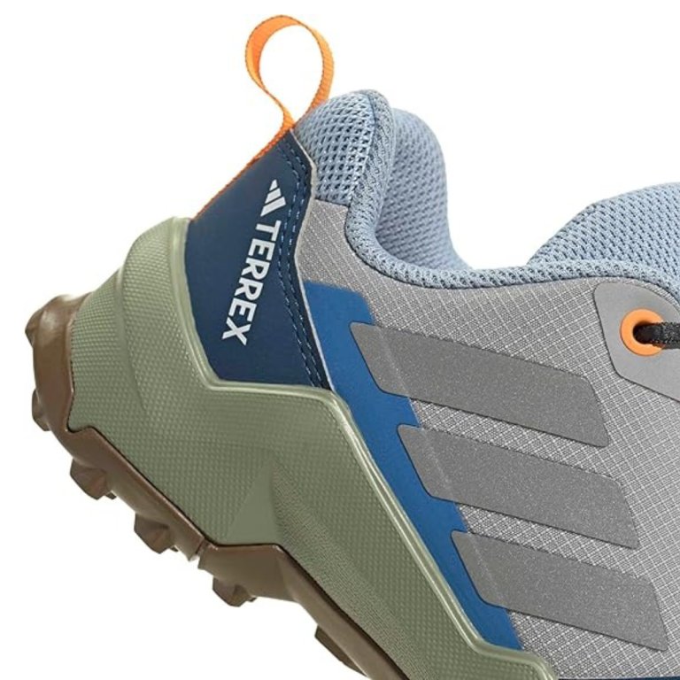 Взуття Adidas Terrex Ax4R J - синє