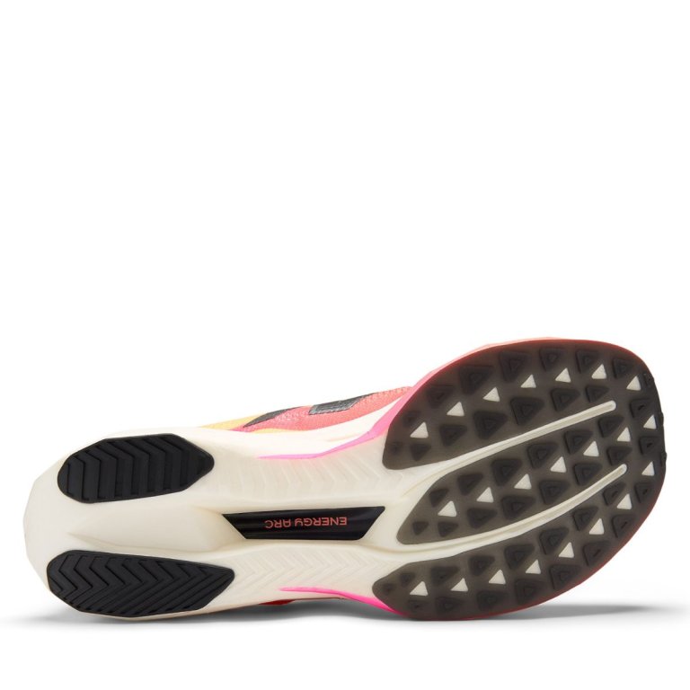 New Balance FuelCell SC Elite v5 W - рожева