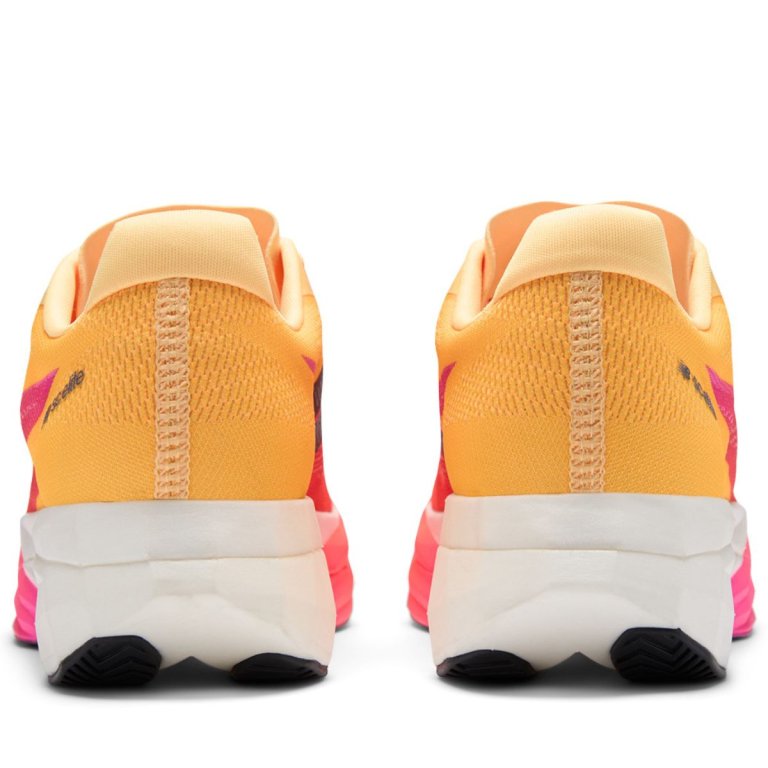 New Balance FuelCell SC Elite v5 W - рожева