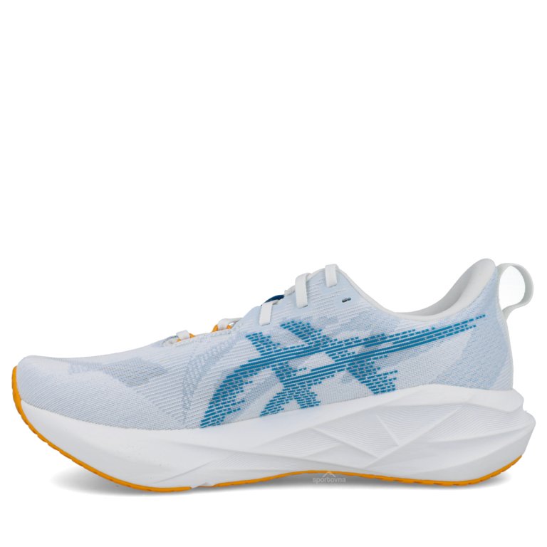 Кросівки Asics Novablast 5 M - світло-блакитні