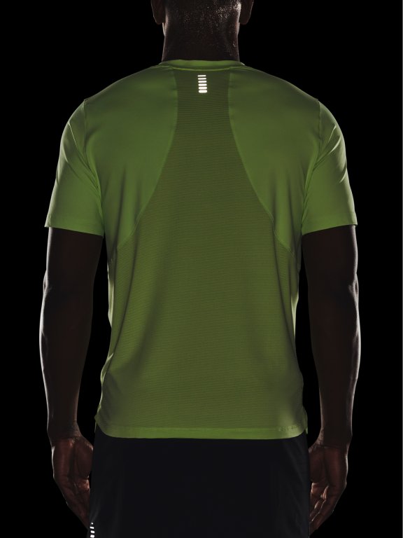 Tričko Under Armour IsoChill Run 200 SS Man gray green