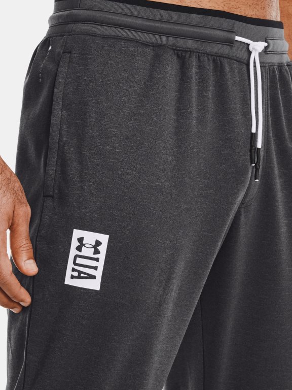 Tepláky Under Armour Recover Jogger Man Black