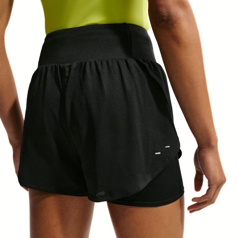 Šortky Nike Tempo Flow Dri-Fit 2v1 W - čierne
