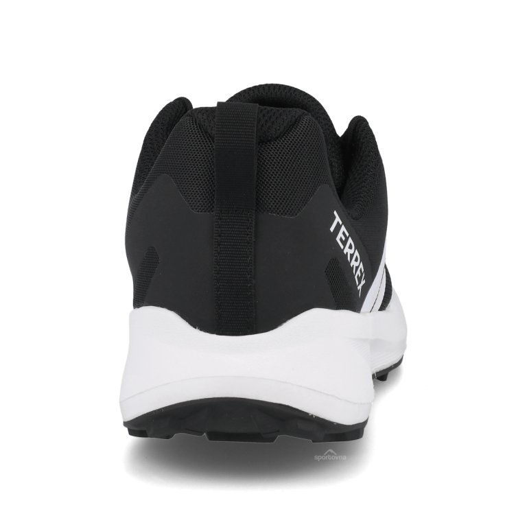 Кросівки Adidas Terrex Agravic J - чорно/білі