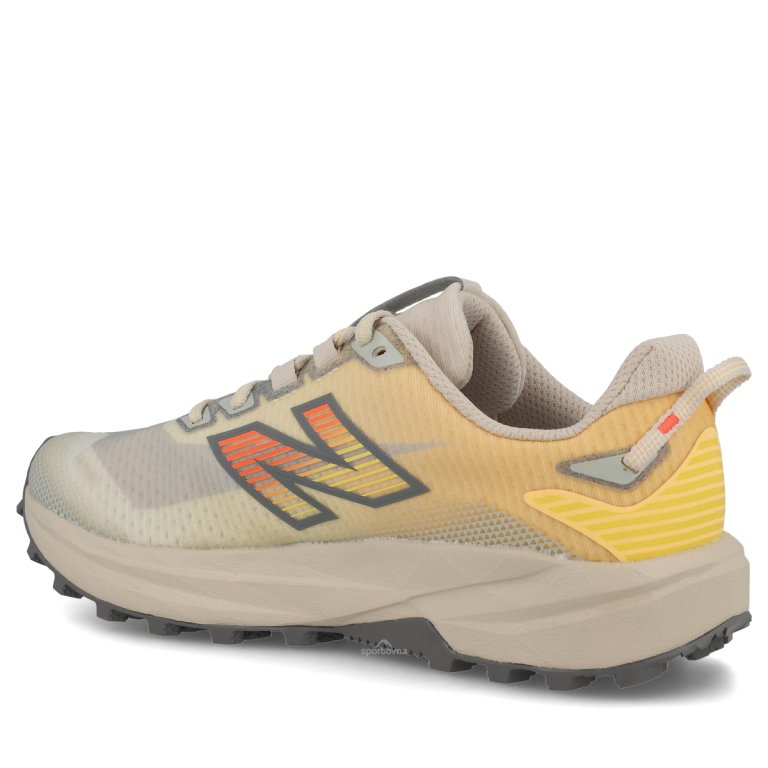 Obuv New Balance FuelCell Rebel Trail W - béžová/žlutá