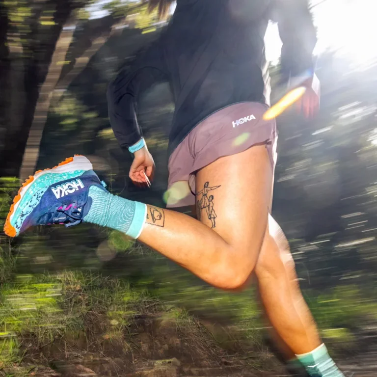 Kraťasy Hoka Glide 4'' Short W - hnědá