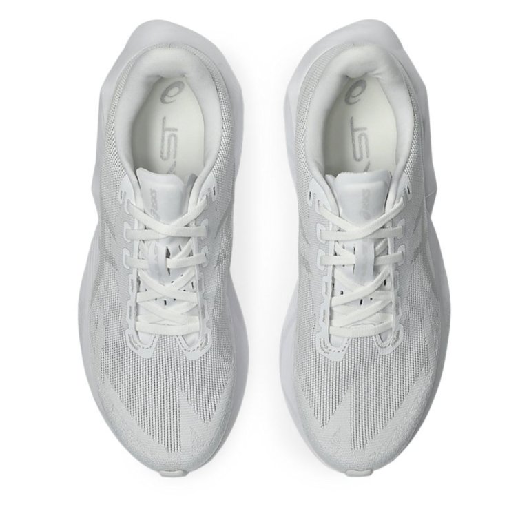 Obuv Asics Novablast 6 M - bílá