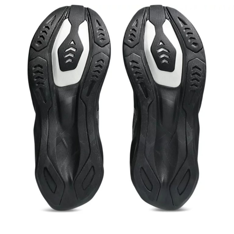 Obuv Asics Novablast 6 W - černá